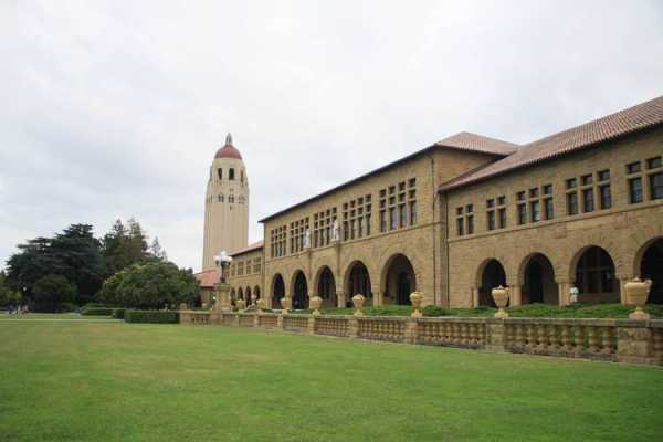 斯坦福大学 斯坦福大学读几年？