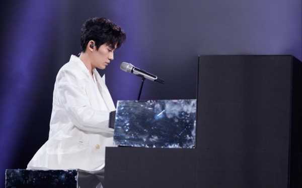 湖南卫视跨年晚会2018，朱一龙跨年演唱会是什么时间段？